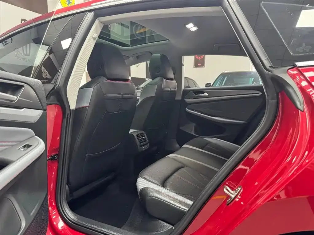 Volkswagen Lamando 2023 из CN, фото 3