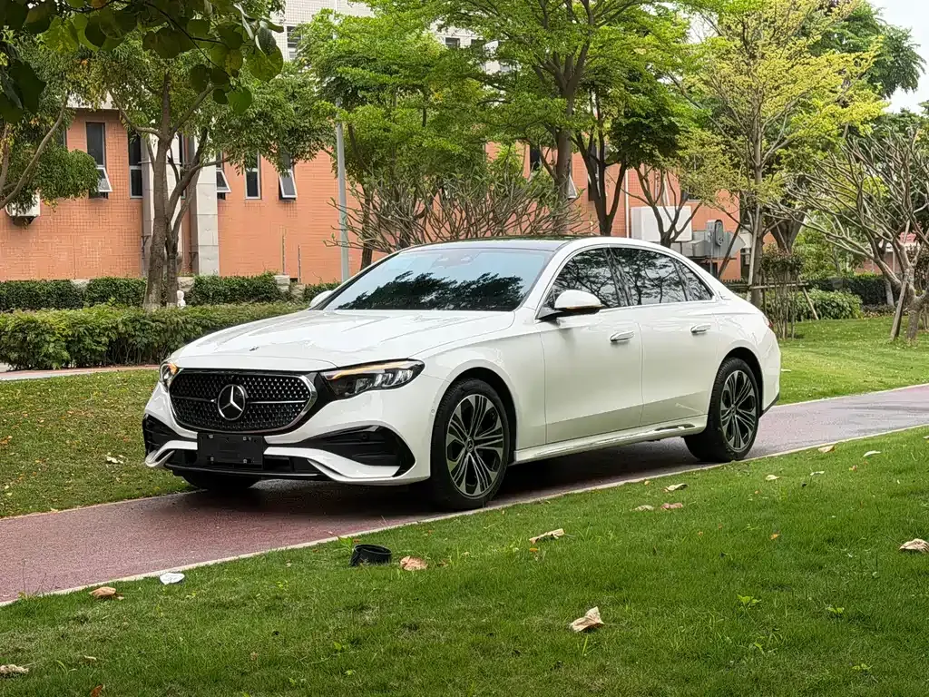 Mercedes-Benz E-Class 2024 из CN, фото 8