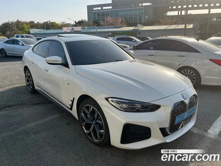BMW i4