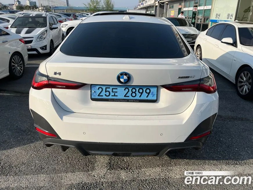 BMW i4 2022 из KR, фото 6
