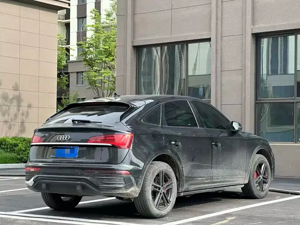 Audi Q5L Sportback 2022 из CN, фото 8