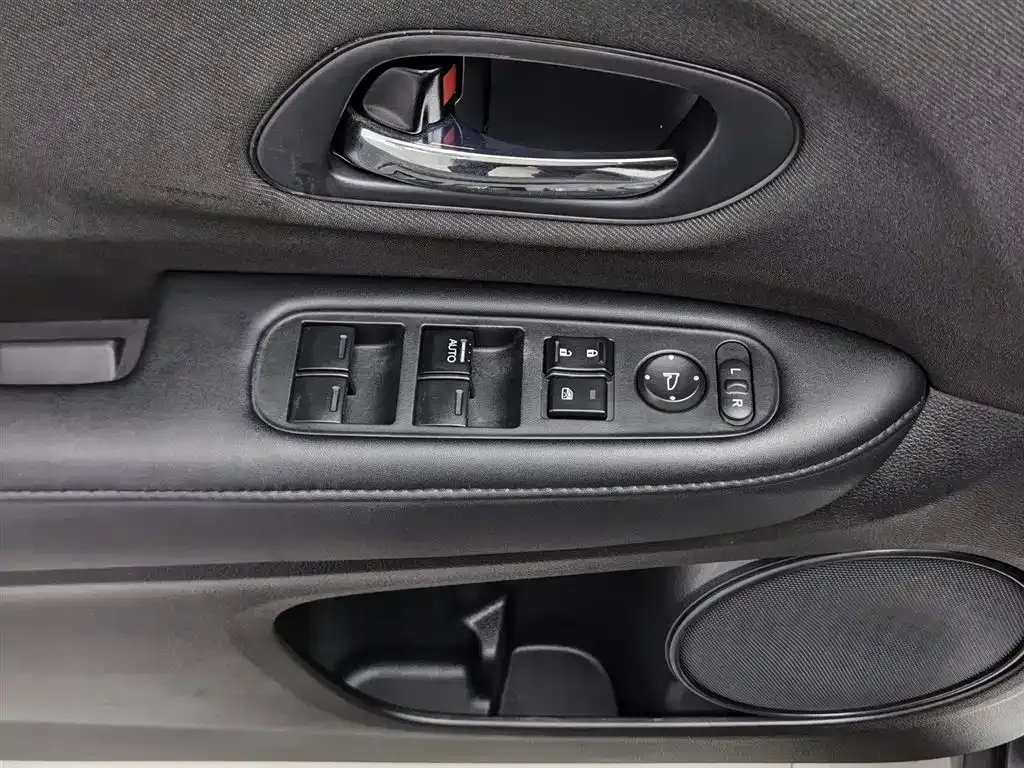 Honda Vezel 2022 из CN, фото 8