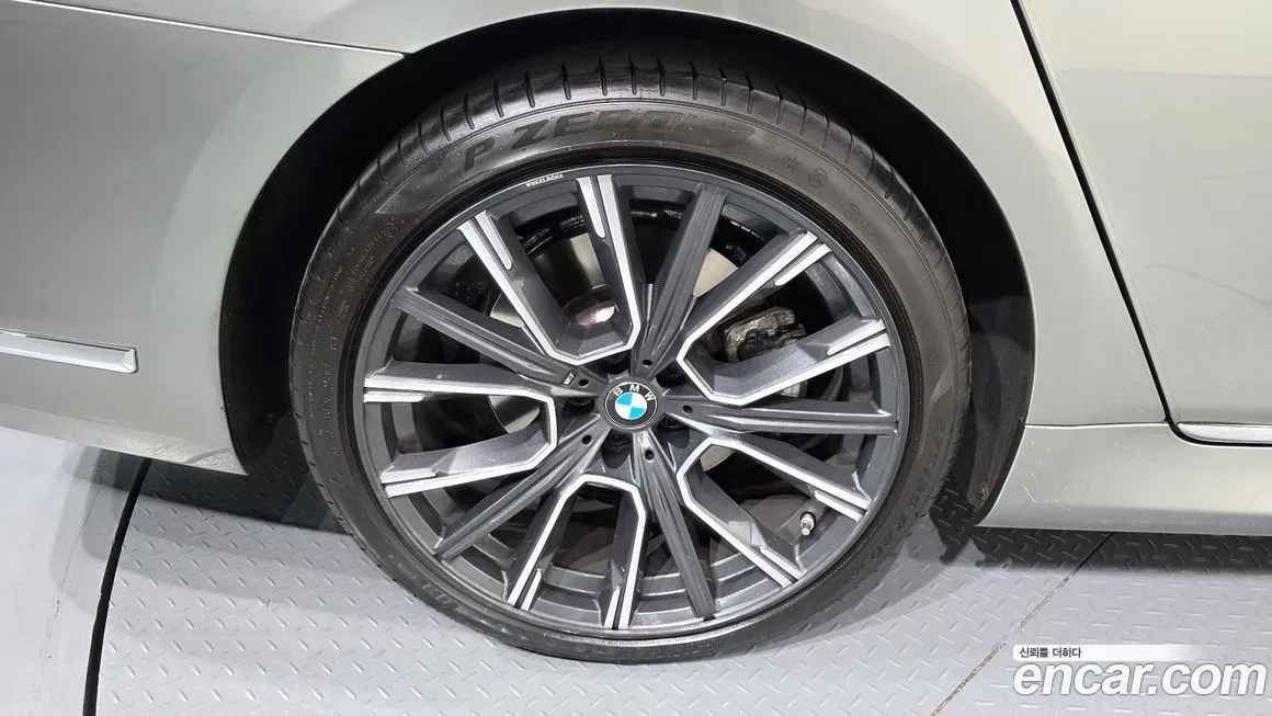 BMW 7-Series 2021 из KR, фото 9