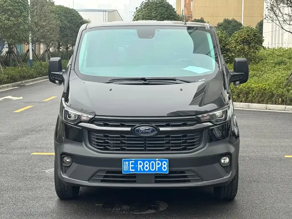 Ford Transit 2023 из CN, фото 8