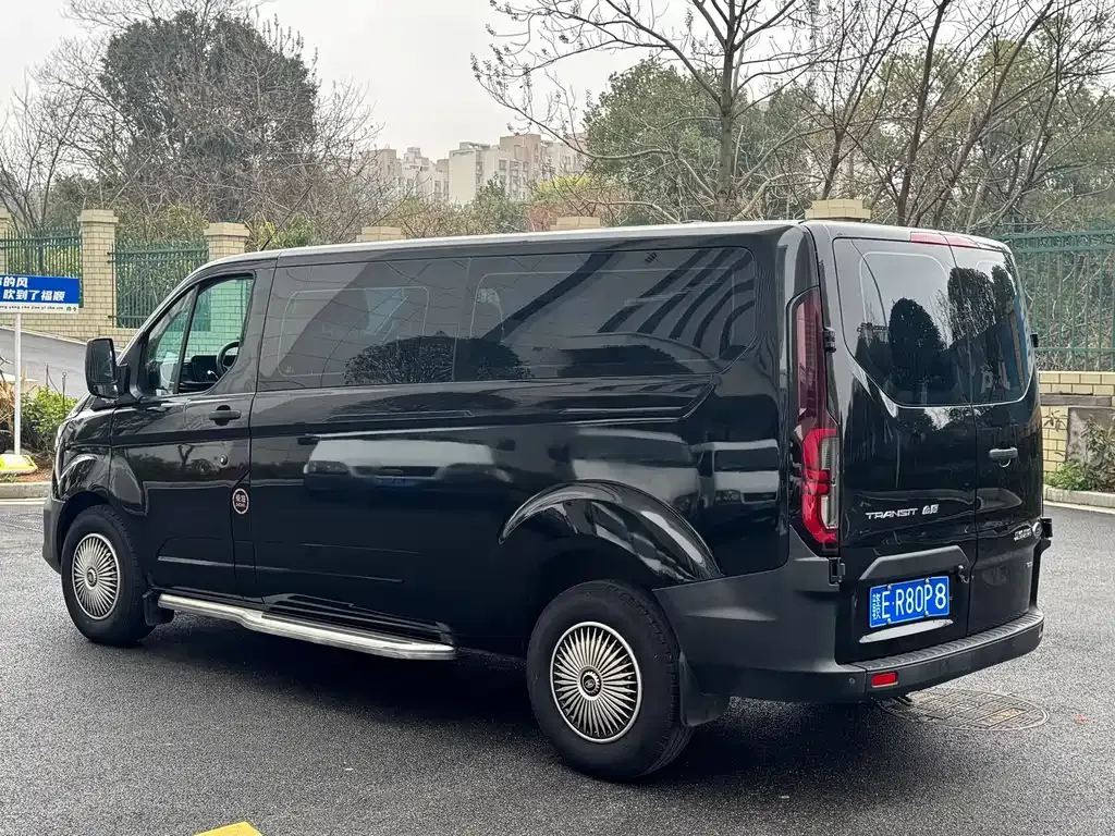Ford Transit 2023 из CN, фото 6