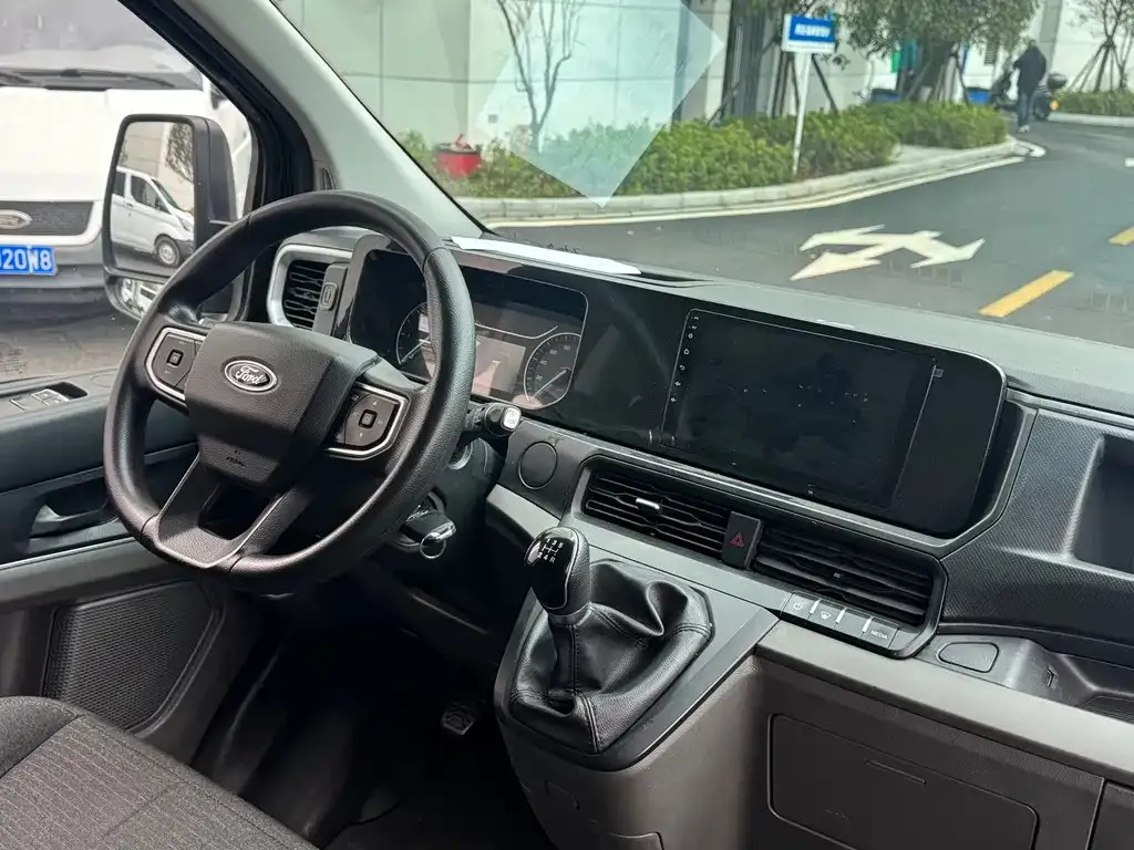Ford Transit 2023 из CN, фото 3