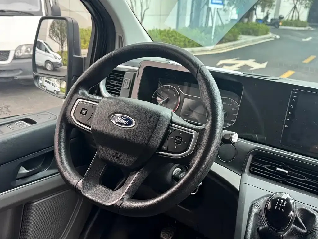 Ford Transit 2023 из CN, фото 5