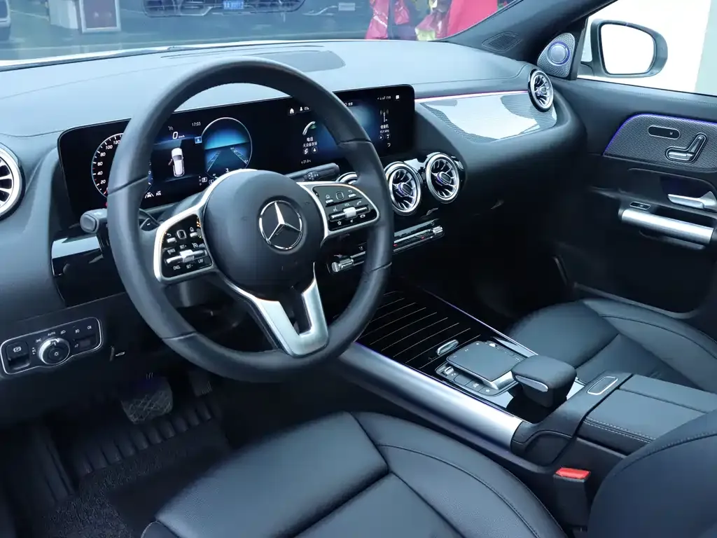 Mercedes-Benz GLA — фото 6
