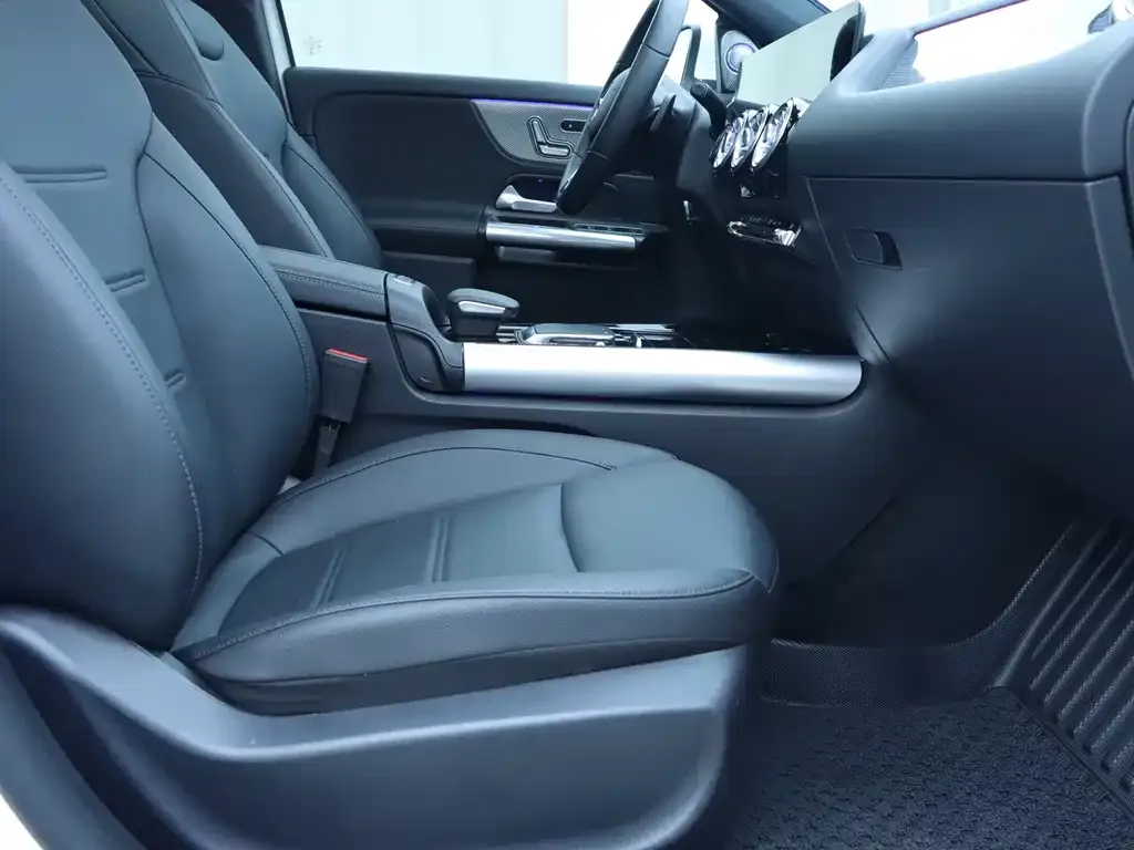 Mercedes-Benz GLA — фото 8