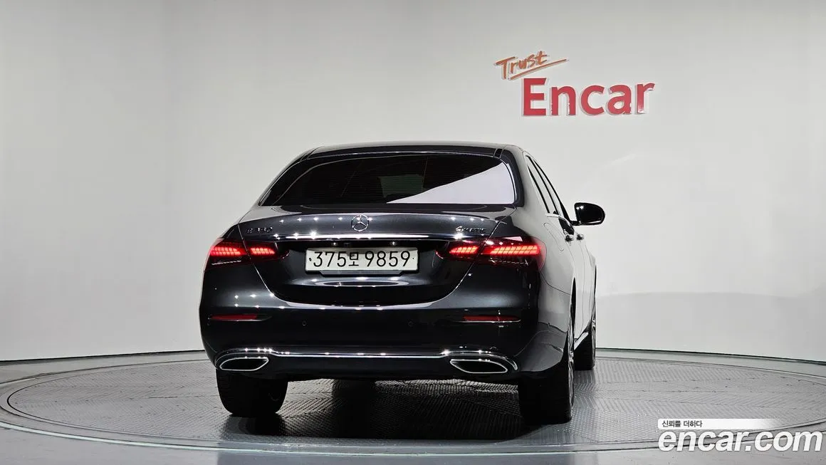 Mercedes-Benz E-Class 2023 из KR, фото 2