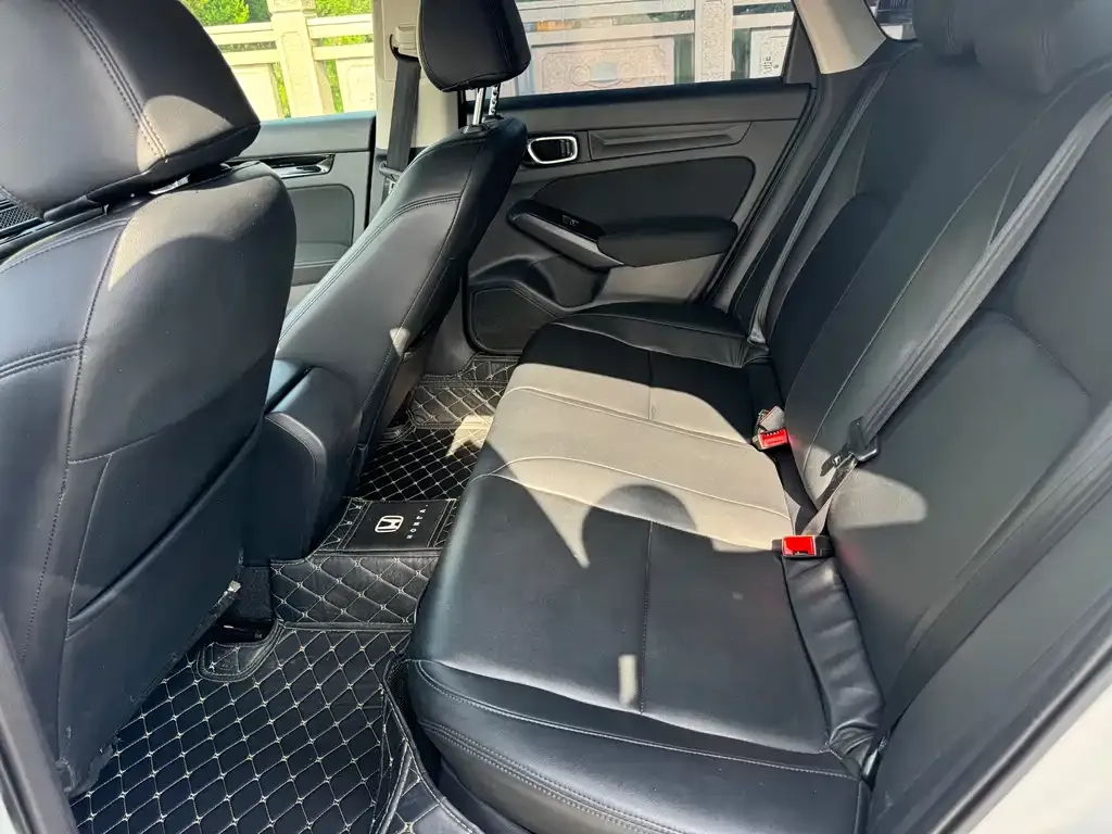 Honda Civic — фото 4