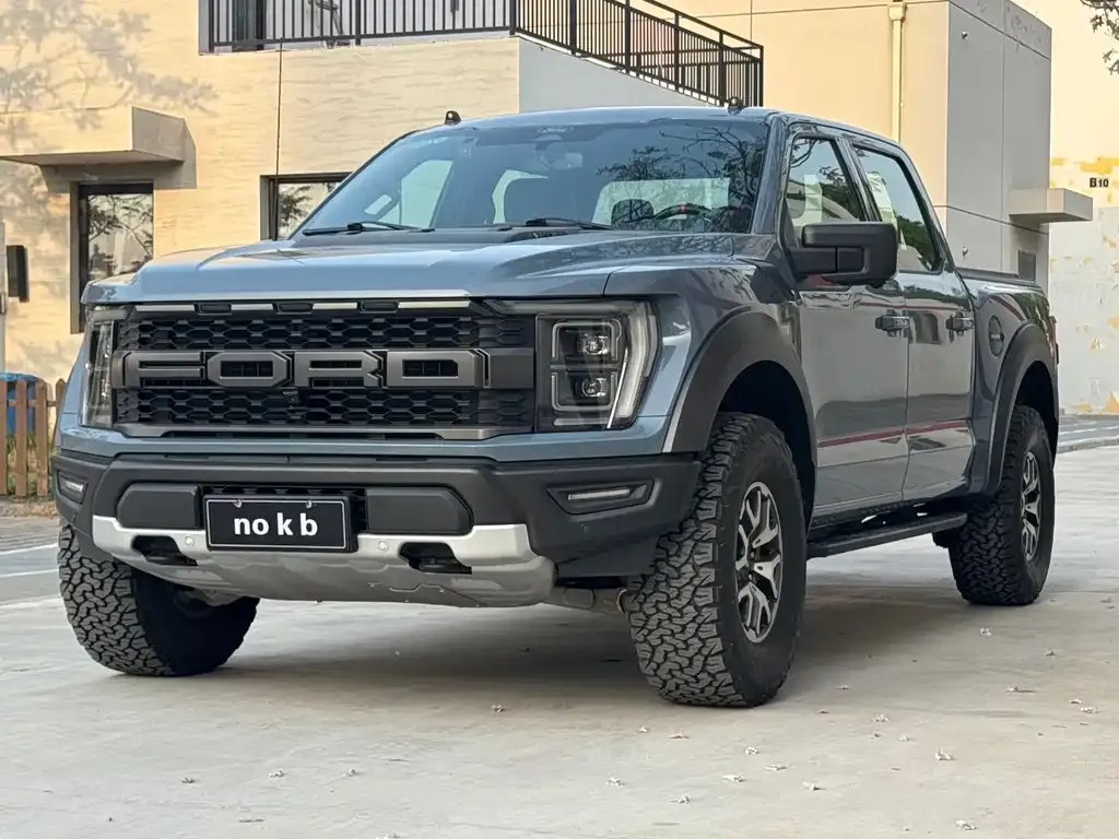 Ford F-150 Raptor — фото 1