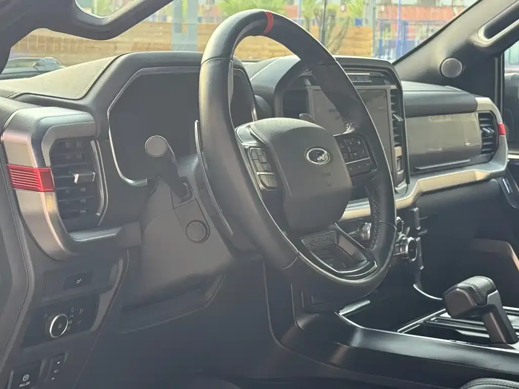 Ford F-150 Raptor — фото 8