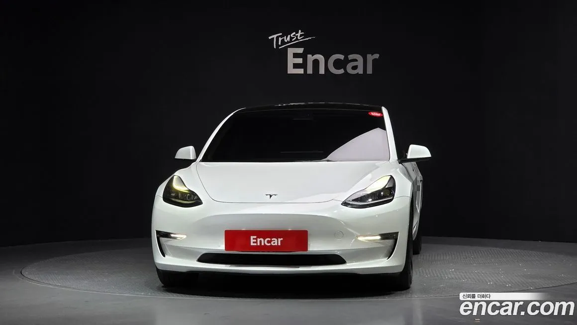 Tesla Model 3 — фото 6