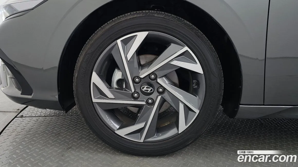 Hyundai AVANTE — фото 5