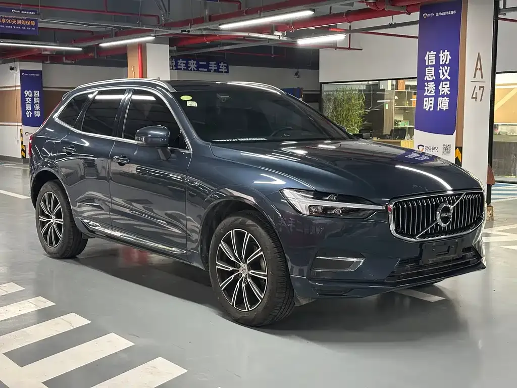 Volvo XC60 — фото 8