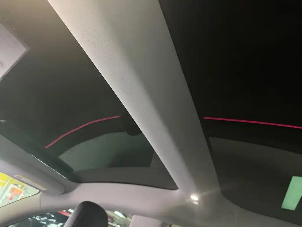 Tesla Model 3 — фото 3