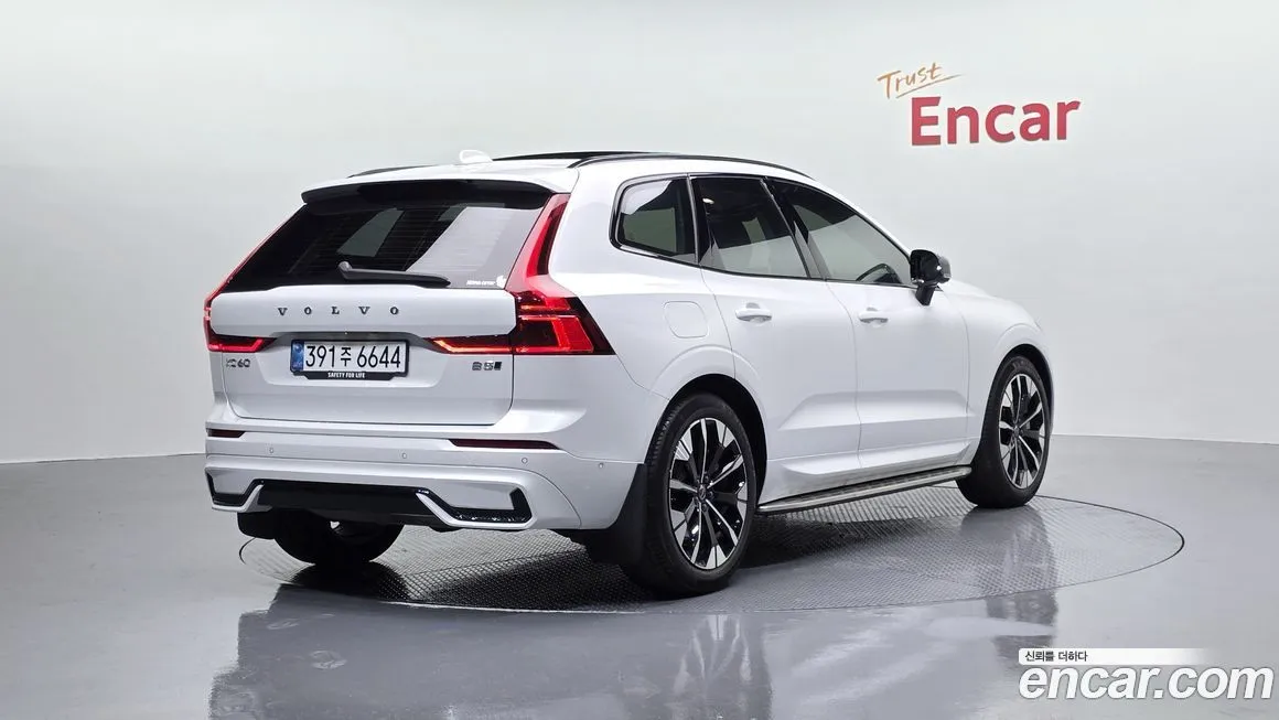 Volvo XC60 2026 из KR, фото 3