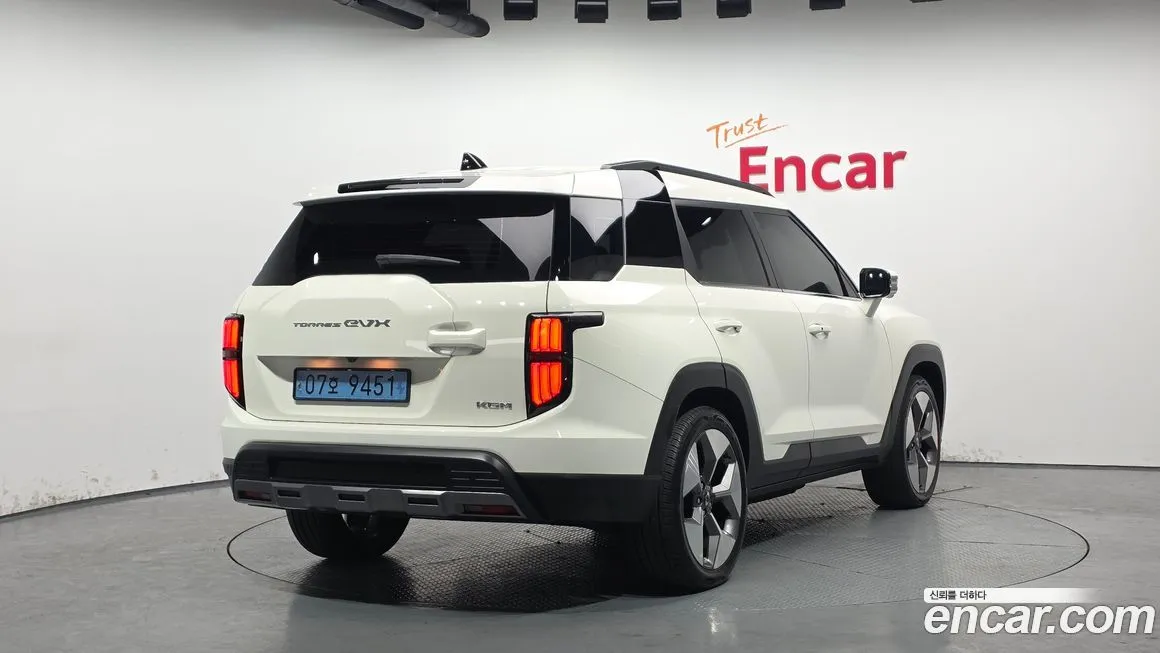 KG Mobility (Ssangyong) Torres — фото 2