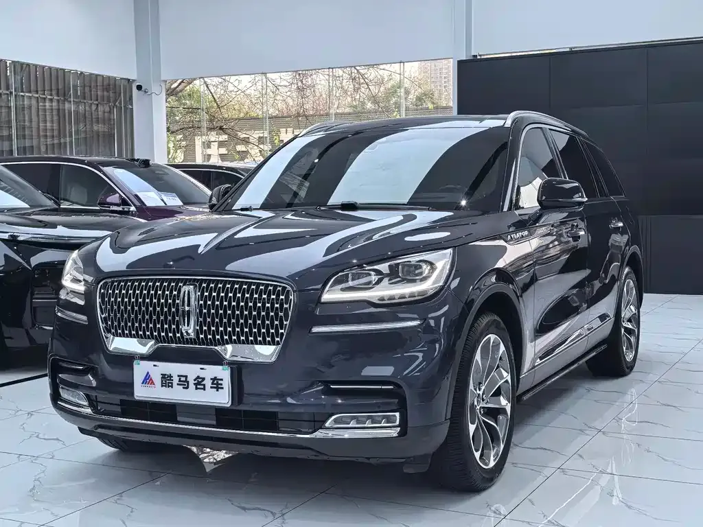 Lincoln Aviator — фото 1
