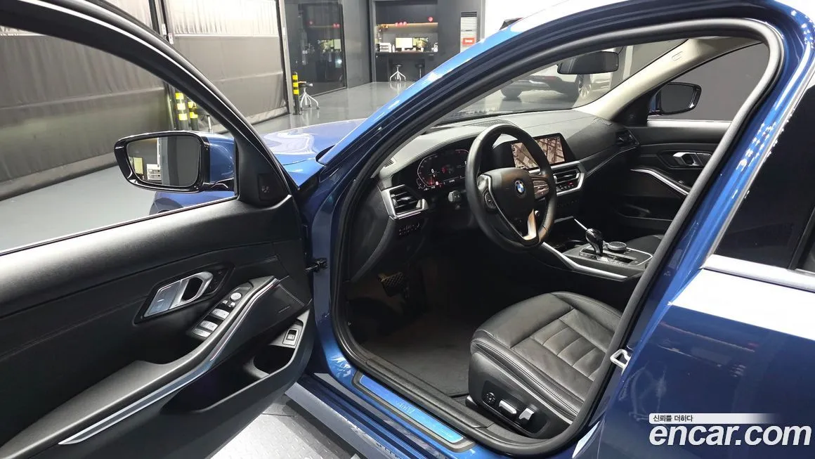 BMW 3-Series 2021 из KR, фото 10