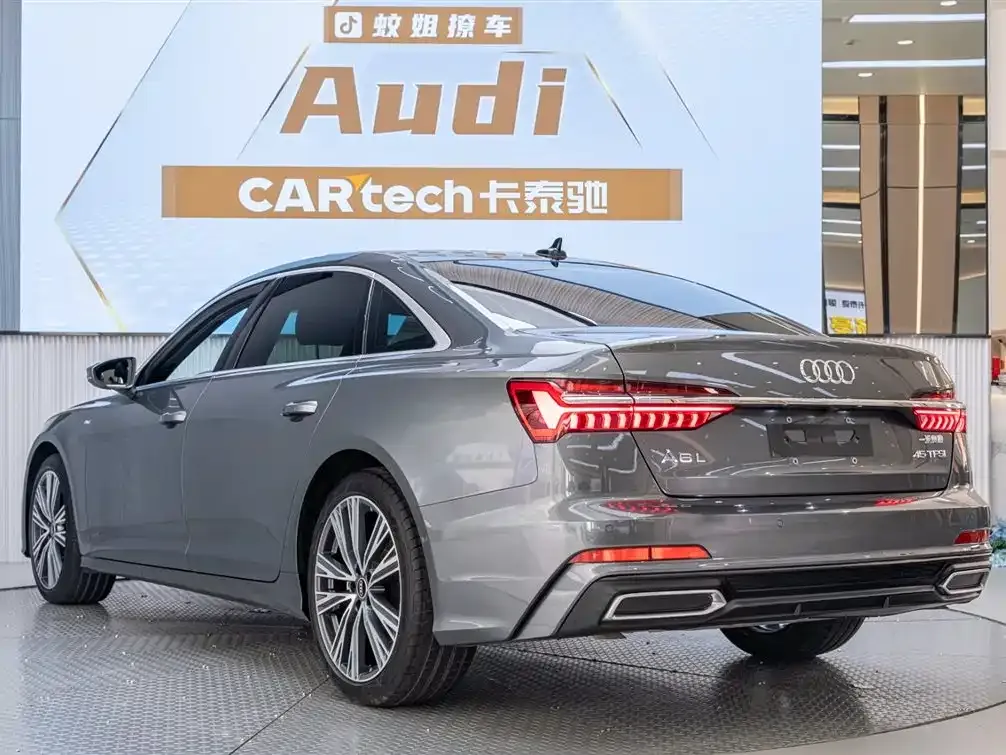 Audi A6L — фото 6
