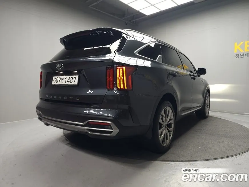 Kia Sorento — фото 5