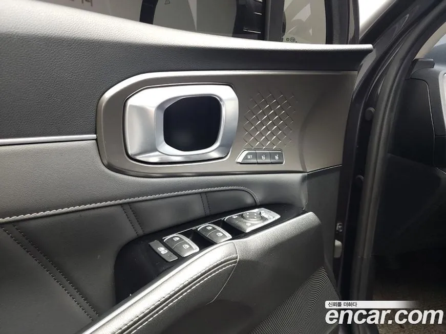 Kia Sorento — фото 9