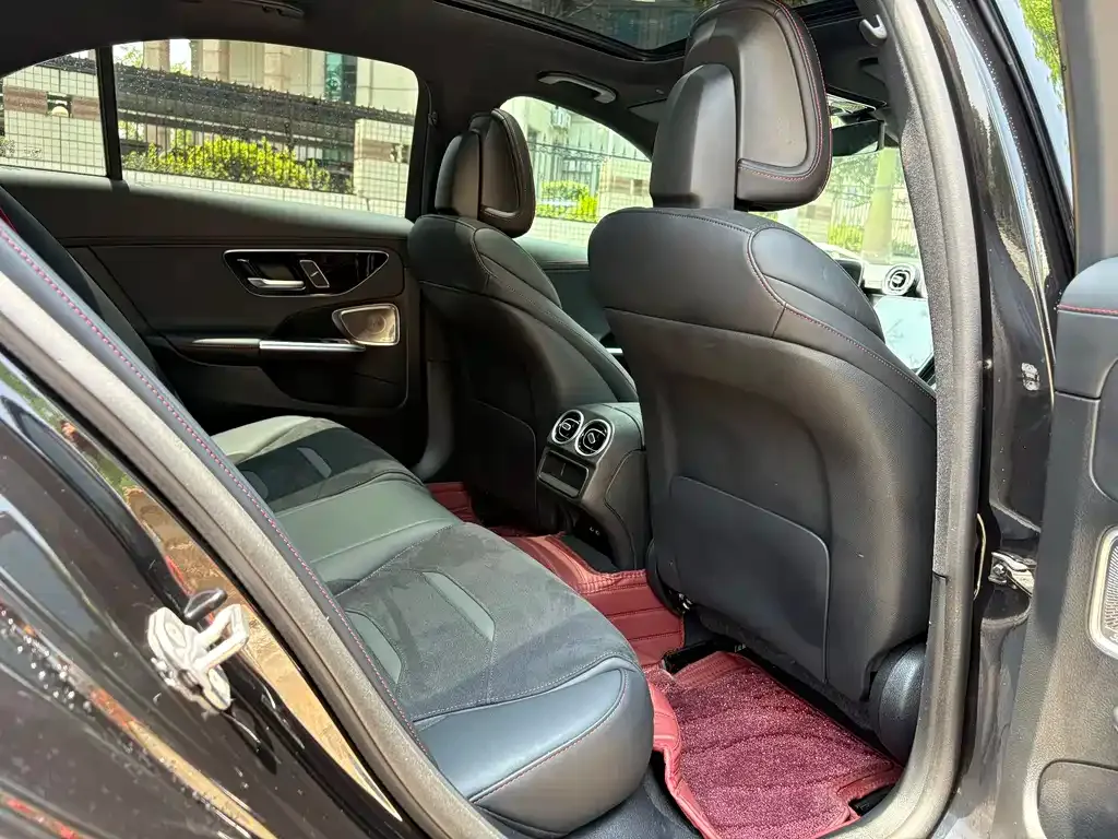 Mercedes-Benz C-Class AMG 2025 из CN, фото 4