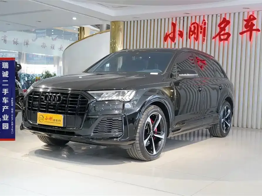 Audi Q7 — фото 1