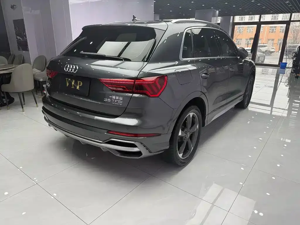Audi Q3 — фото 4