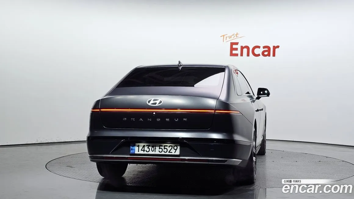 Hyundai Grandeur 2023 из KR, фото 2