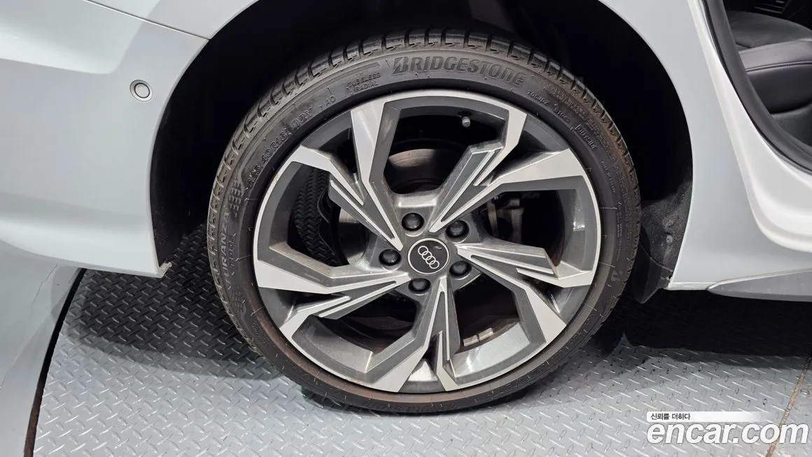 Audi A3 2023 из KR, фото 10