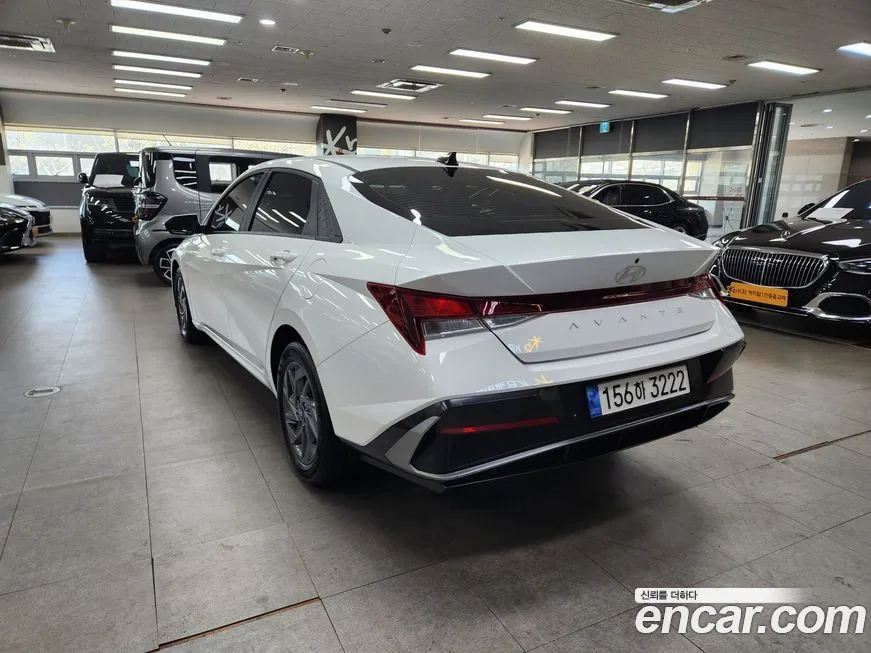 Hyundai AVANTE — фото 5