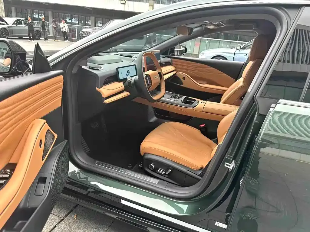 Geely Galaxy Xingyao 8 2025 из CN, фото 3