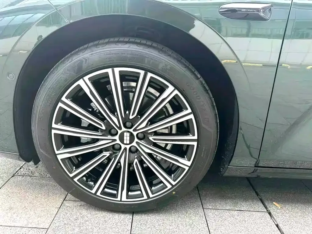 Geely Galaxy Xingyao 8 2025 из CN, фото 4