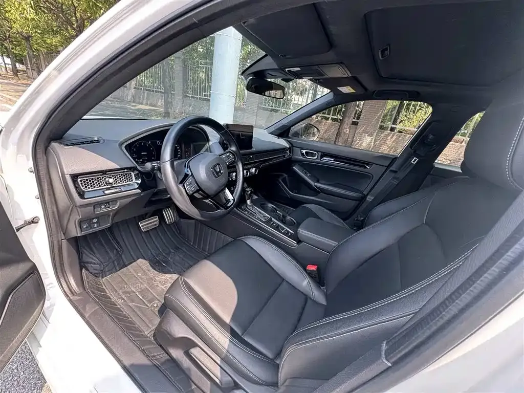 Honda Civic — фото 4