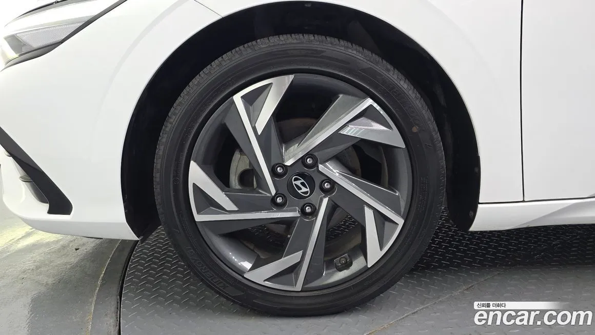Hyundai AVANTE — фото 6