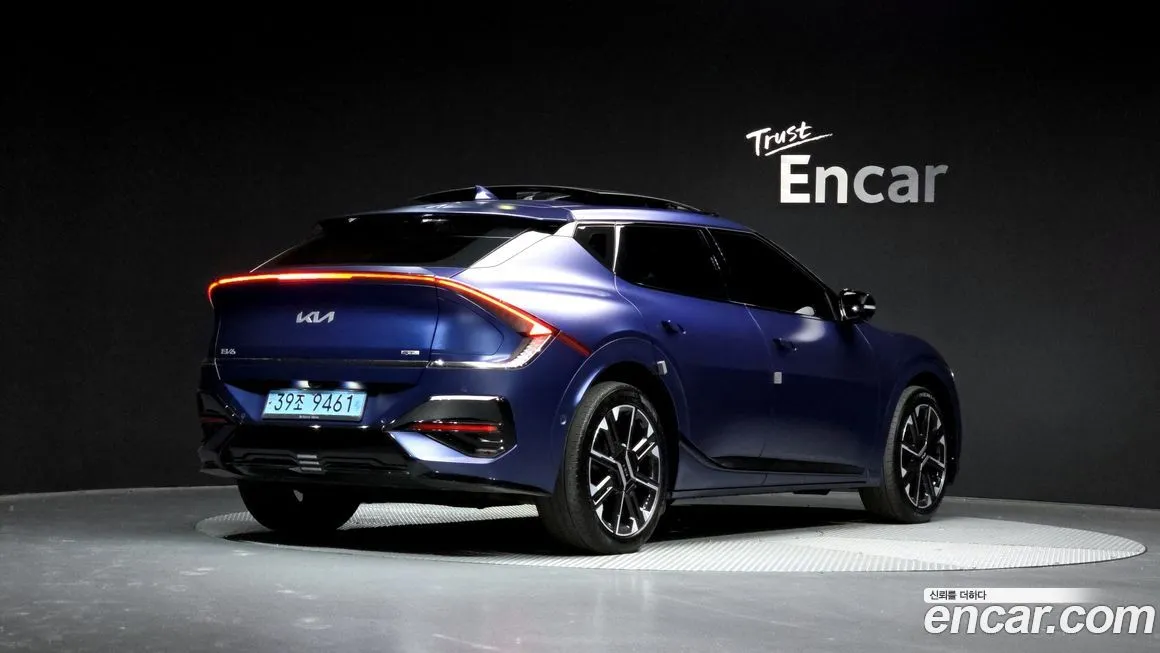 Kia EV6 — фото 6