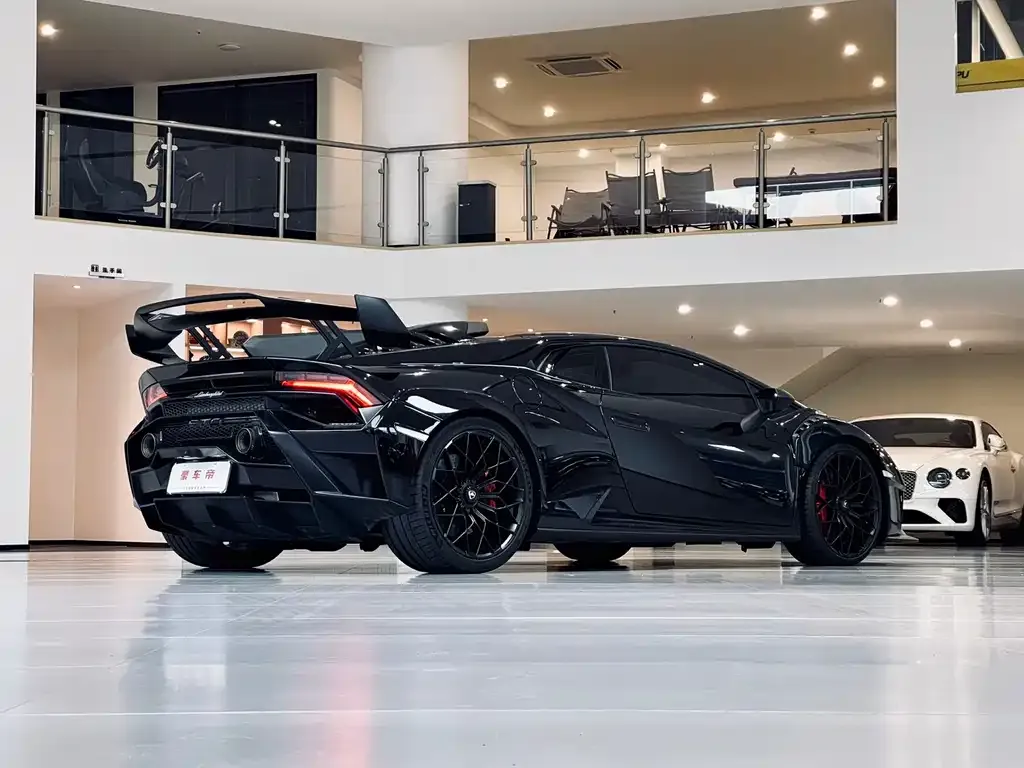 Lamborghini Huracan — фото 8