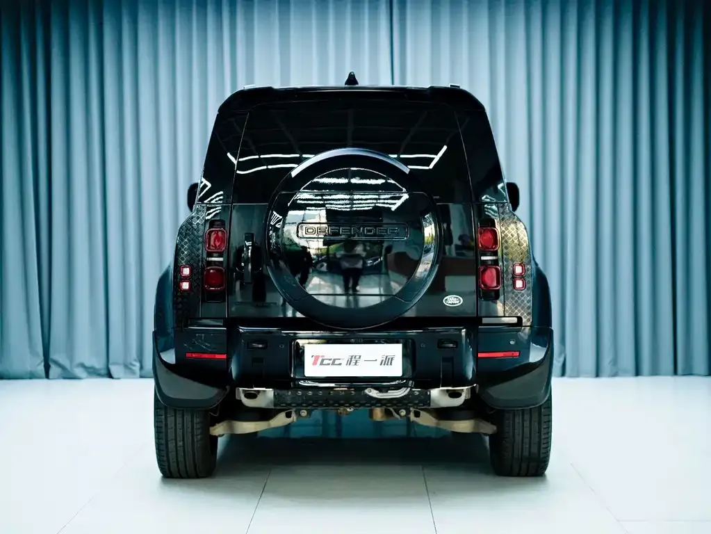 Land Rover Defender — фото 4