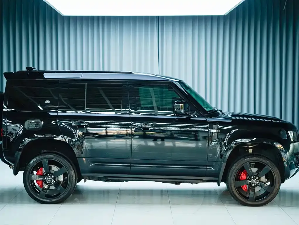 Land Rover Defender — фото 2