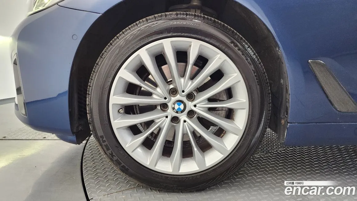 BMW 5-Series 2021 из KR, фото 9