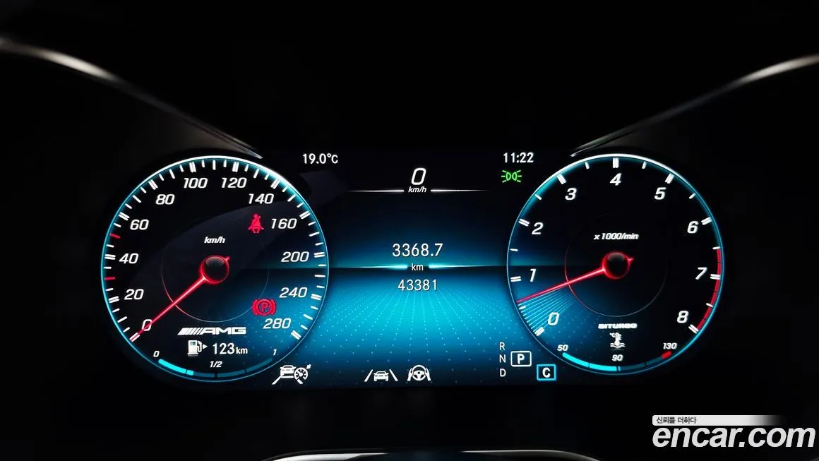 Mercedes-Benz GLC-Class 2021 из KR, фото 3