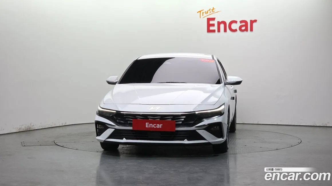 Hyundai AVANTE — фото 3