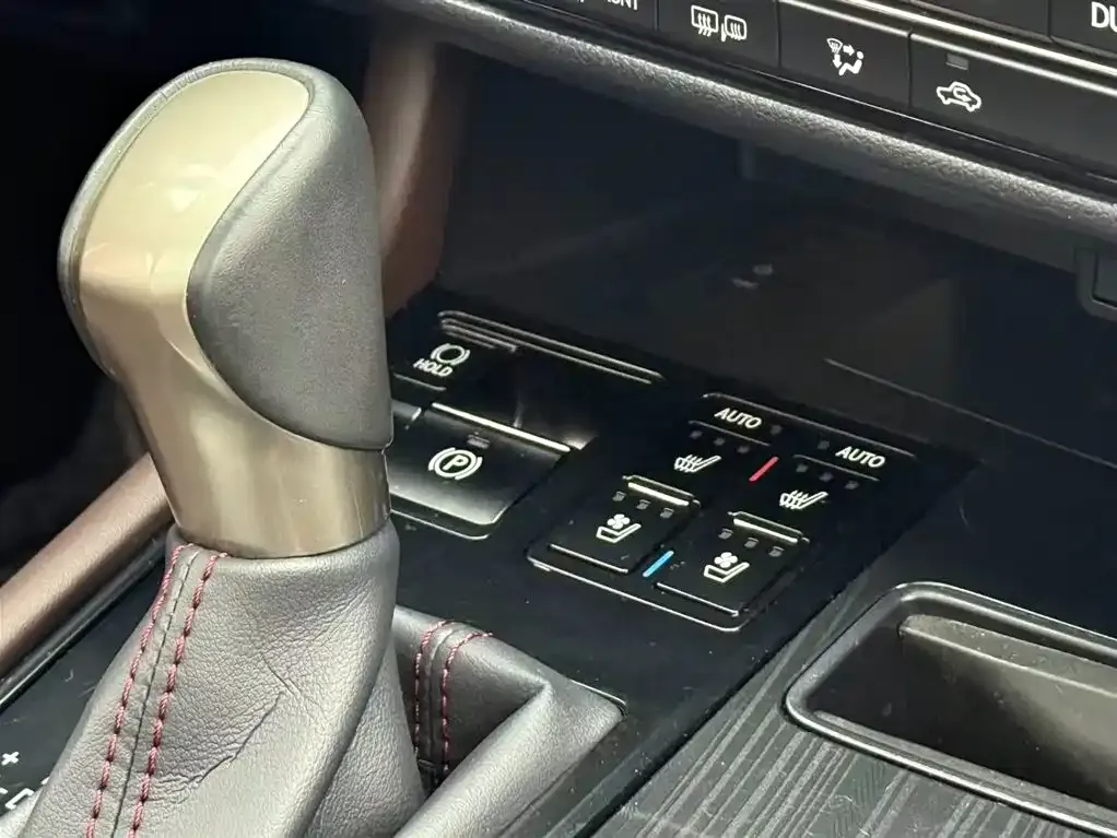 Lexus RX — фото 10