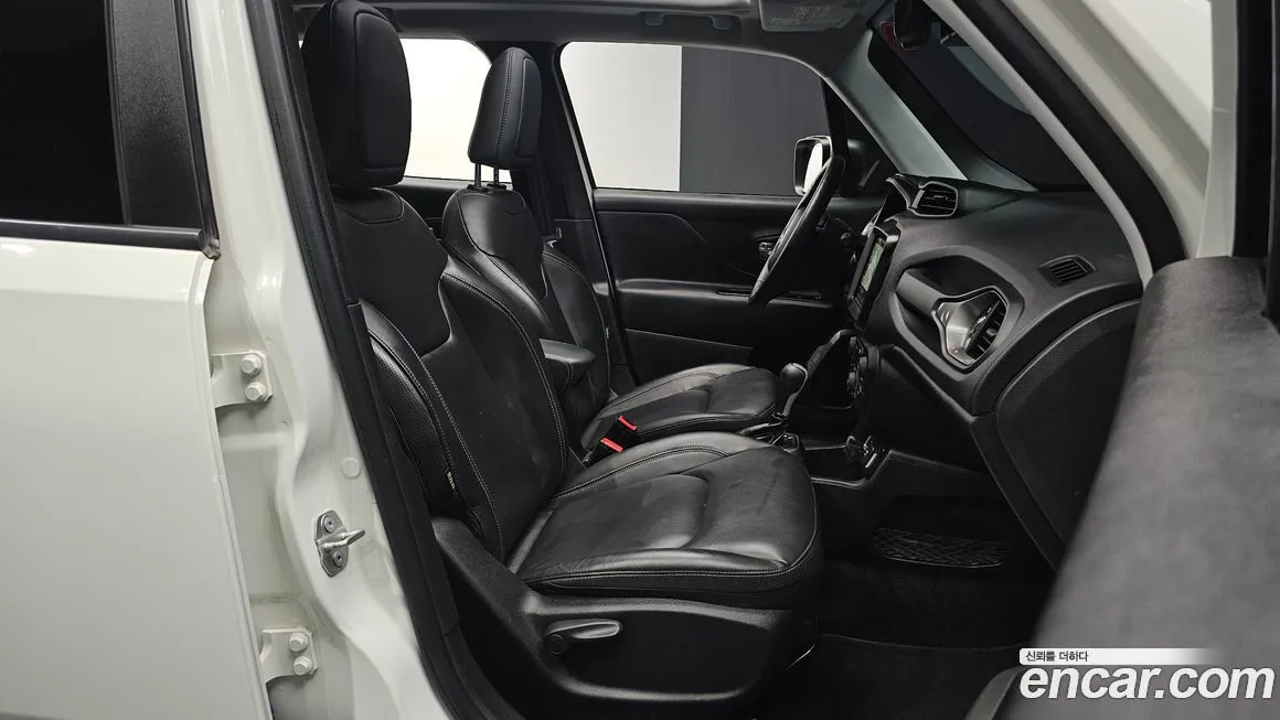 Jeep Renegade 2022 из KR, фото 8