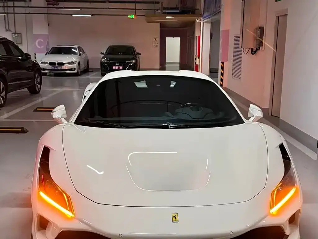 Ferrari F8 — фото 2