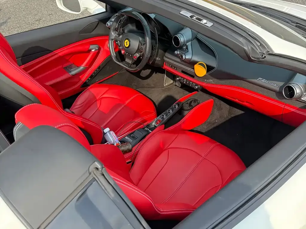 Ferrari F8 — фото 6