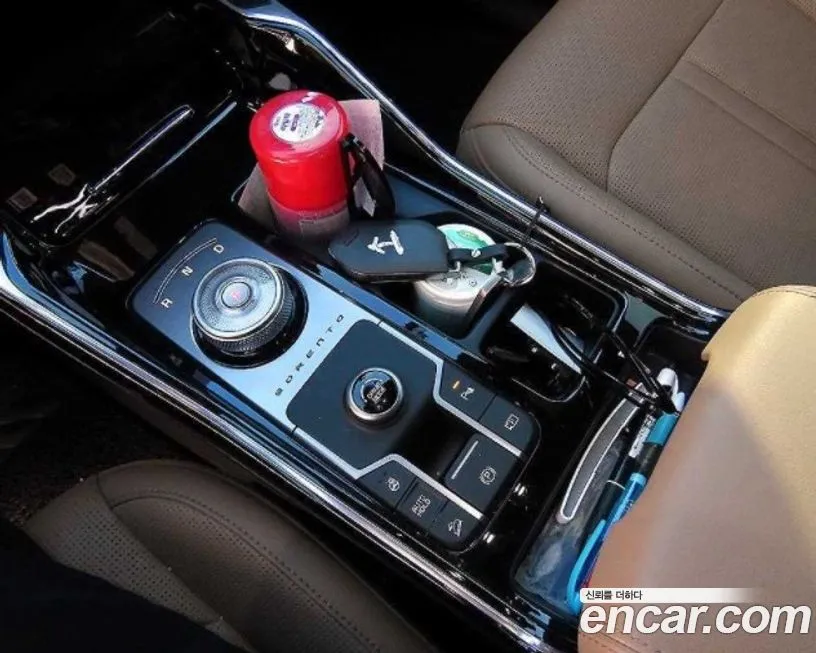 Kia Sorento — фото 7